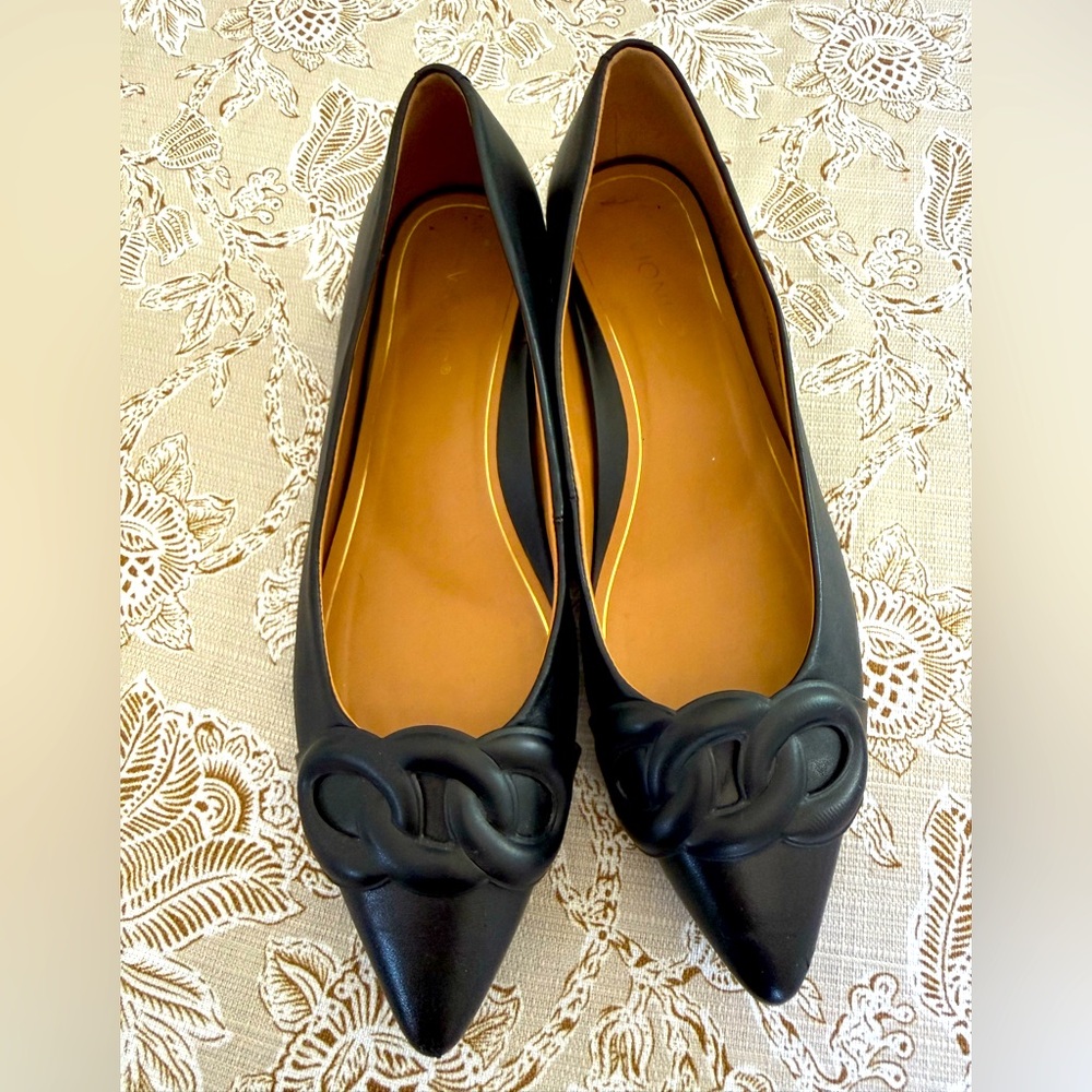 Vionic flats